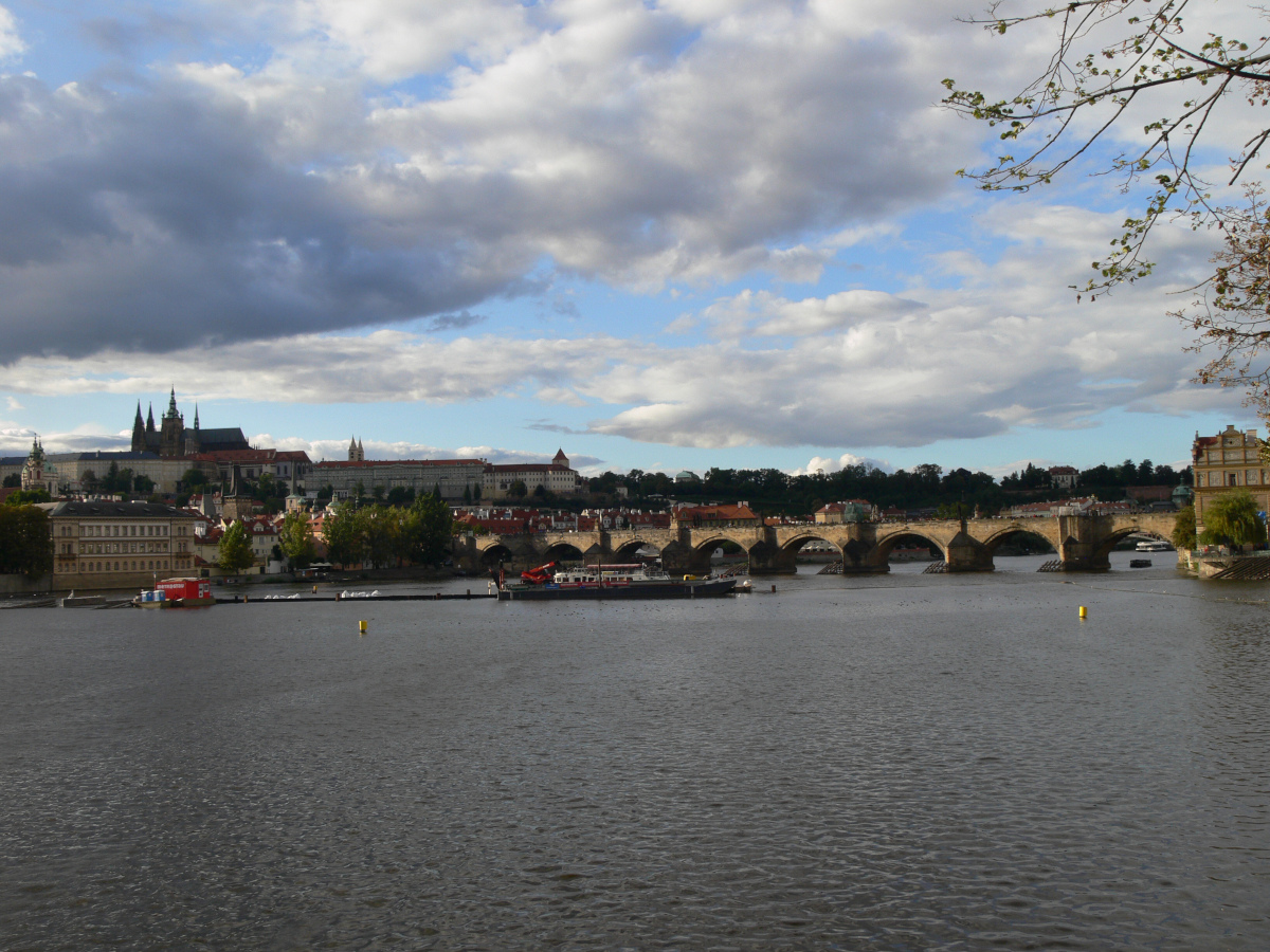 rivière à Prague